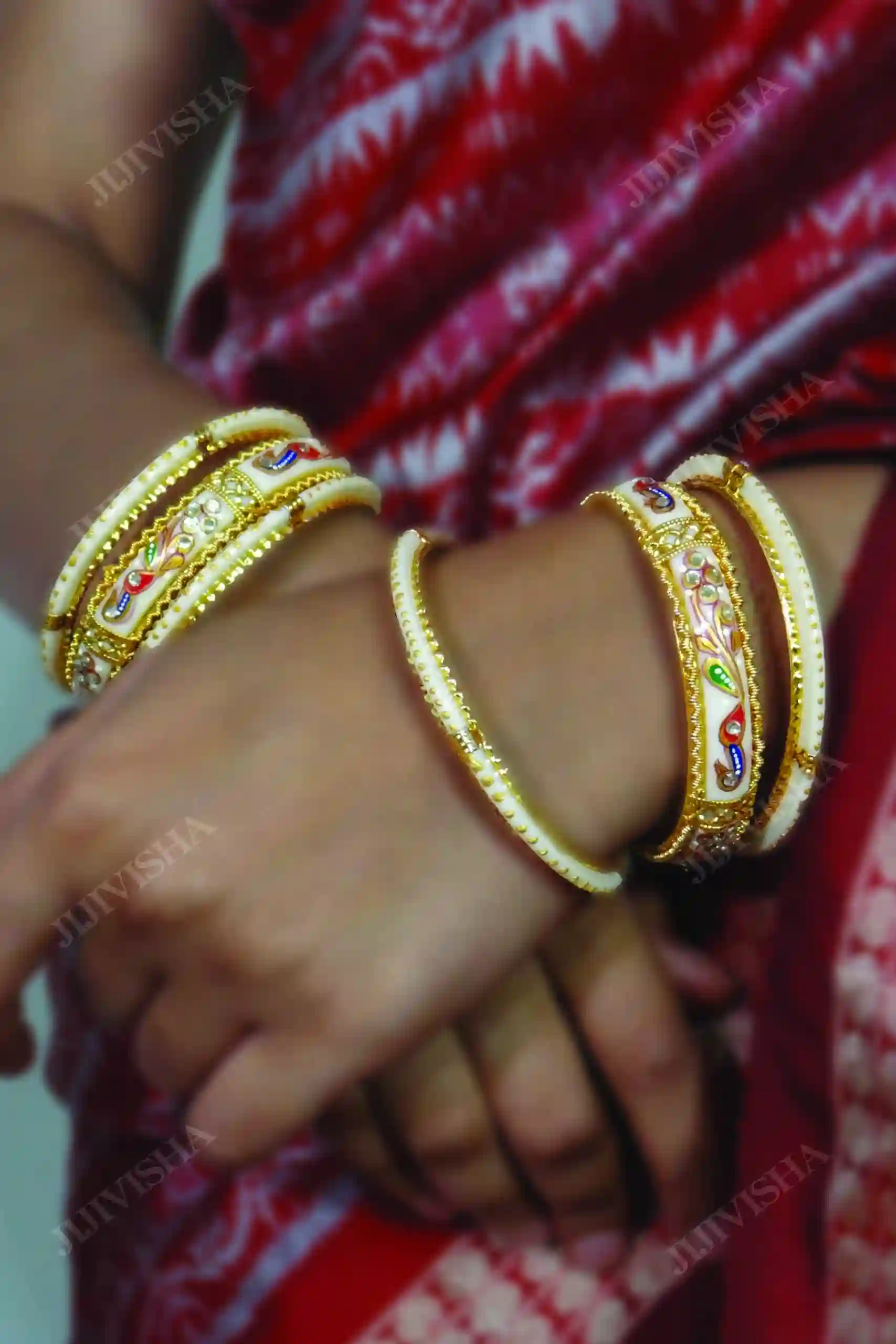 Buy Golden And Ivory Meenakari Bangles Set Online