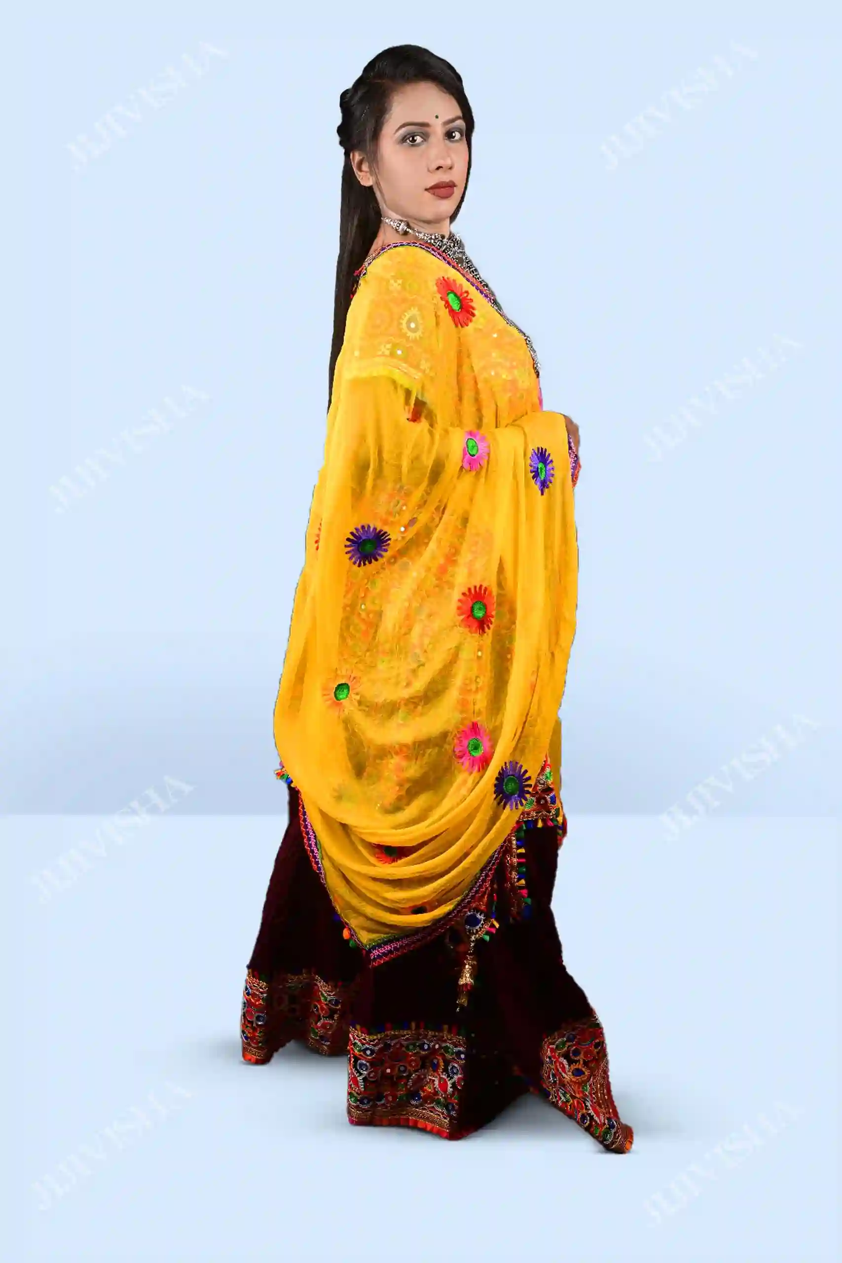 Buy Kutch Embroidered Lehenga Set Online