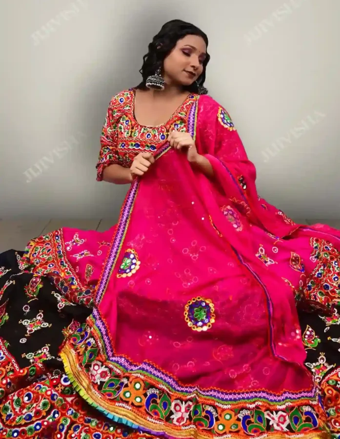 Buy Lehenga Set Online