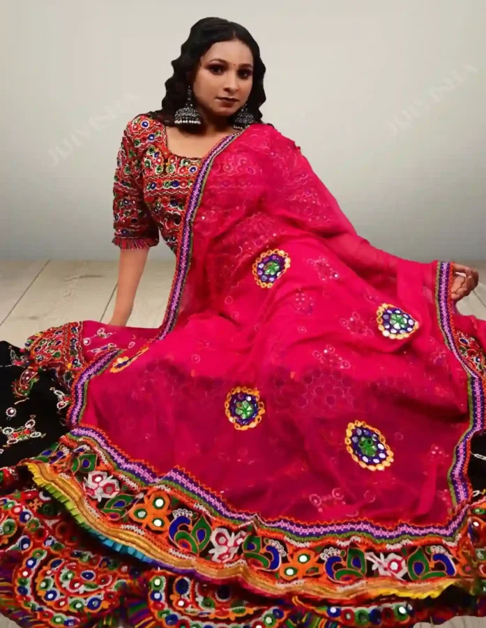 Buy Lehenga Set Online