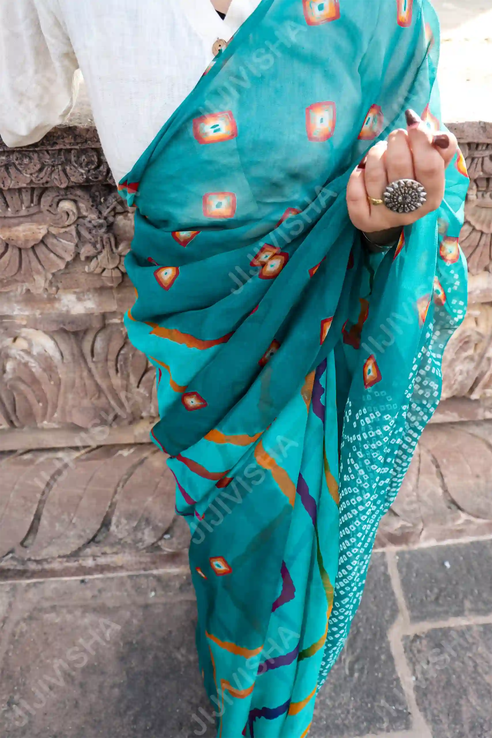 JVWSR072_1 Buy Parrot Green Saree Elegance Online