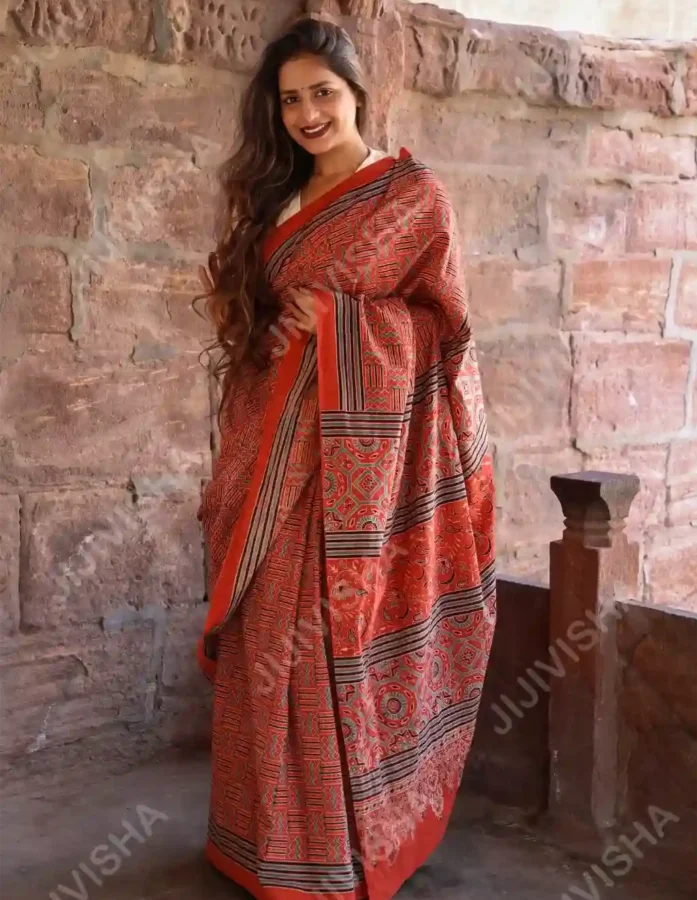 Buy Tarnish Geometric Hand Block Print Saree Online