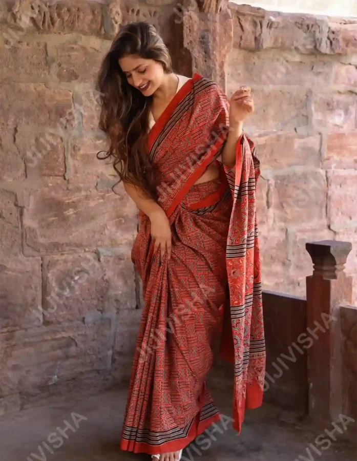 Buy Tarnish Geometric Hand Block Print Saree Online
