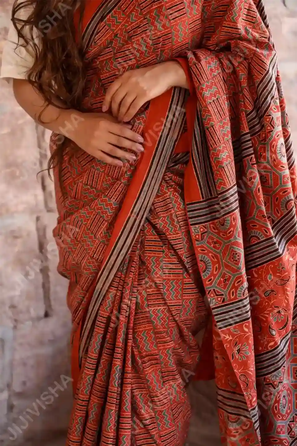 Buy Tarnish Geometric Hand Block Print Saree Online