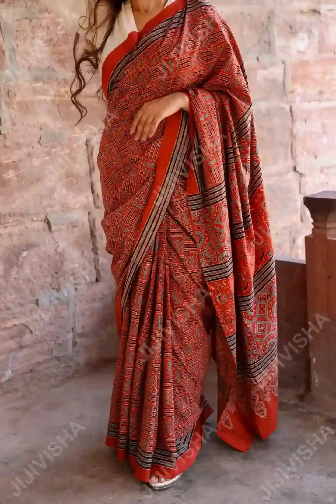 Buy Tarnish Geometric Hand Block Print Saree Online