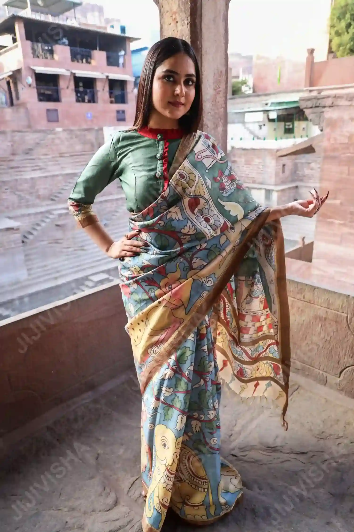 Buy Verdant Heritage Kalamkari Tussar Silk Saree Online