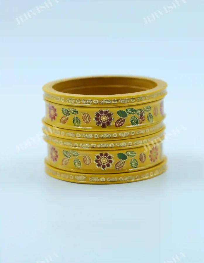 Buy Traditional Floral Laakh Bangles Set Online