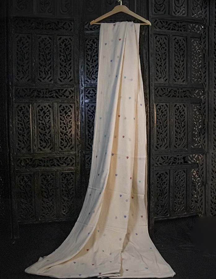 Buy Hearts Motifs Ivory Jamdani Handwoven Fabric