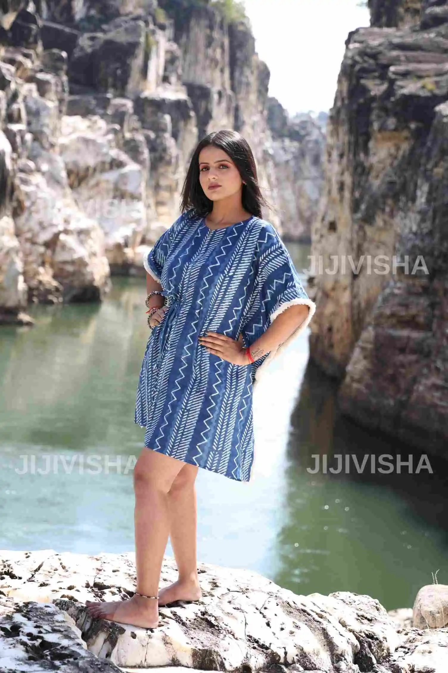 JVWAPTT030_1 Buy Indigo Hand Block Print Kaftan