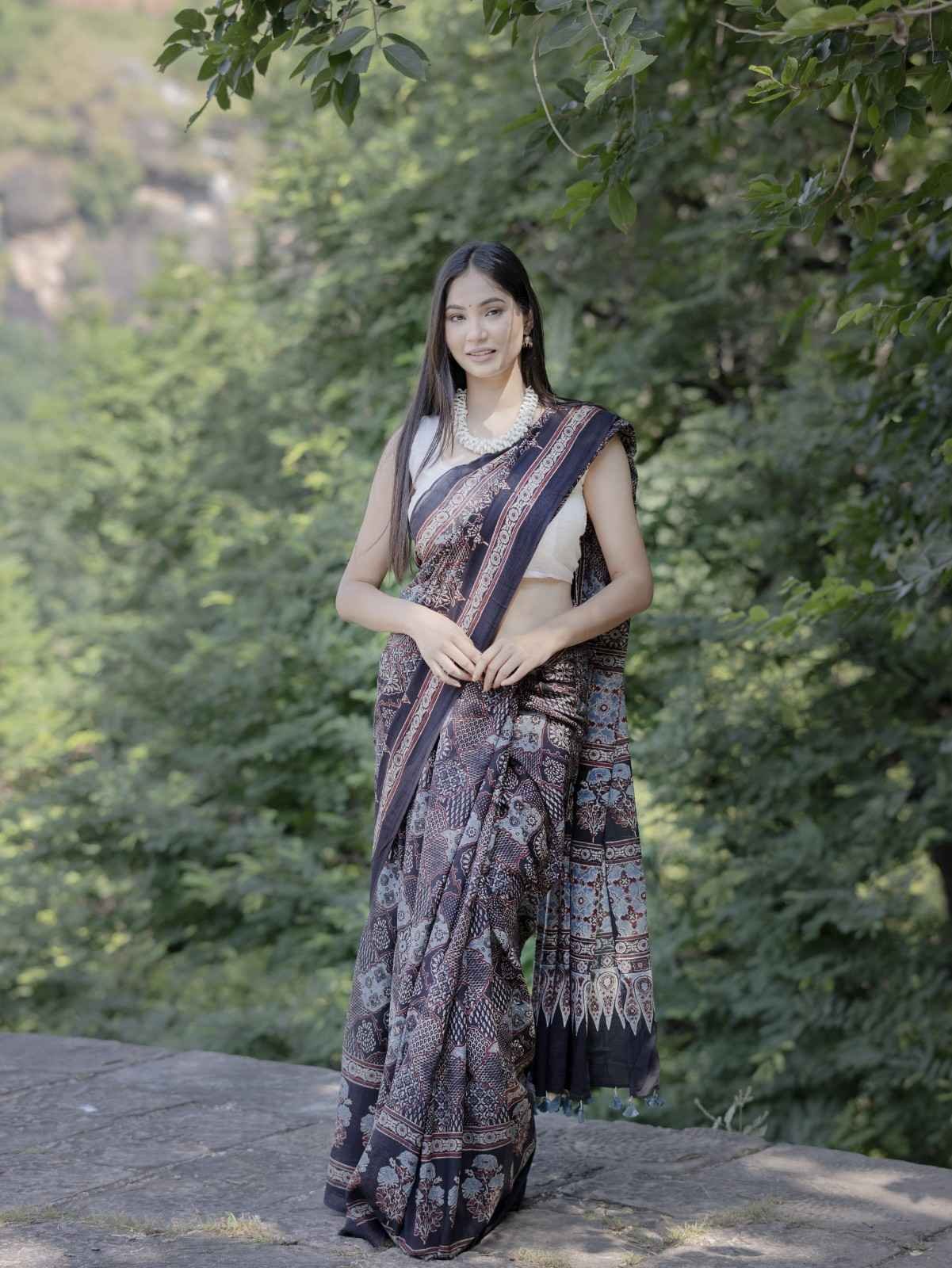Nakshatra Mulmul Cotton Ajrakh Saree