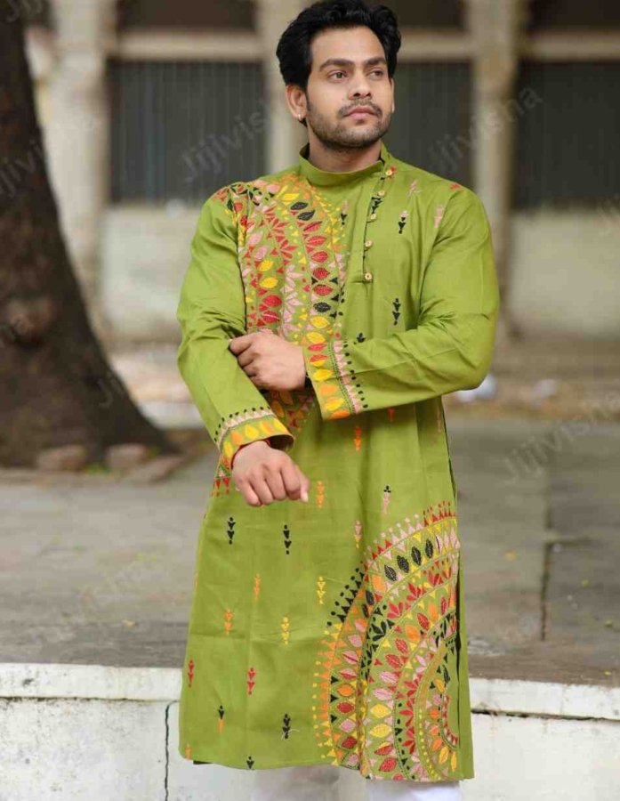 Artisanal Kantha: Green Cotton Kurta with Hand Embroidery