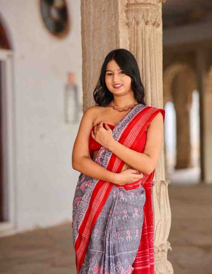 Sambalpuri Ikkat Chakra Art Grey Cotton Saree - Gallery Image