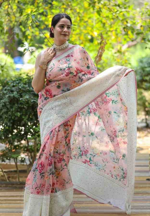 Effortless Elegance for the Modern Bride: Floral Organza Saree
