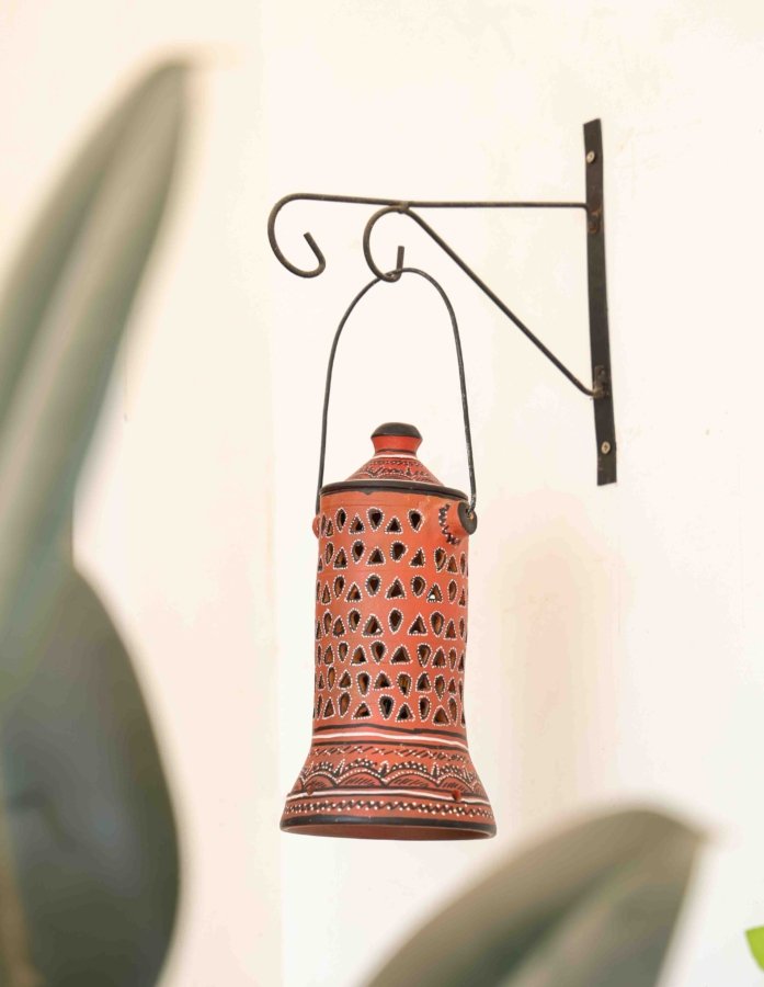 Kutch Handcrafted Terracotta Bulb Lamp – Perforated Clay Lantern With Tribal Art