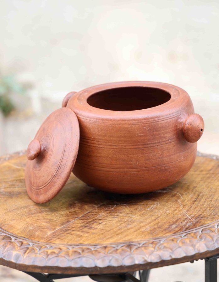 Kutch Traditional Terracotta Clay Handi with Lid - Gallery Image