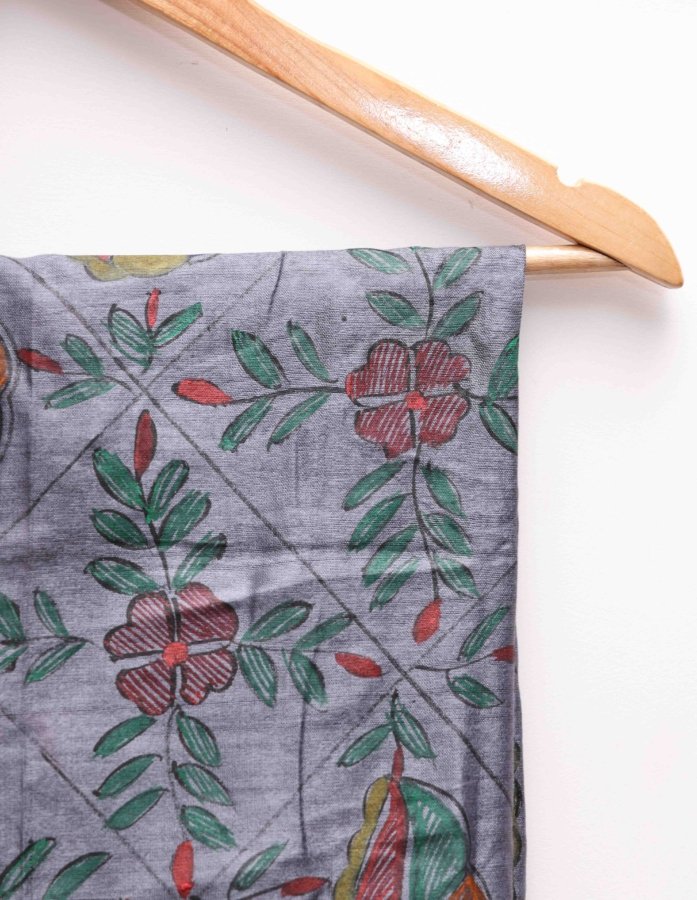 Timeless Craftsmanship: Lilac Madhubani Hand Painted Blouse Piece