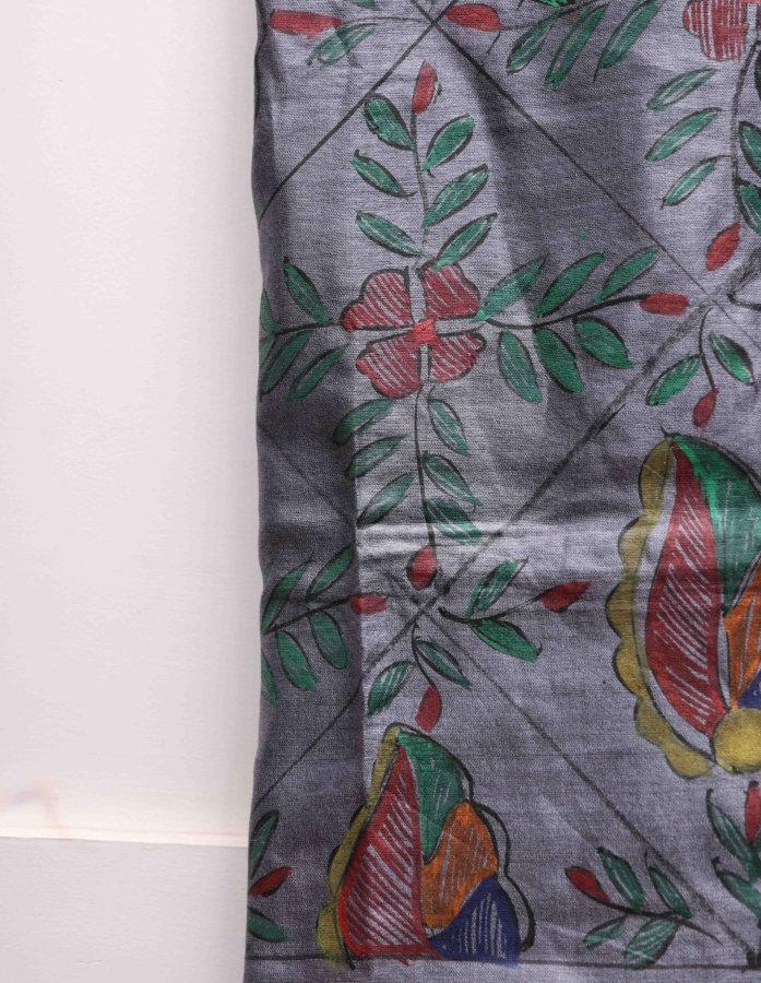 Timeless Craftsmanship: Lilac Madhubani Hand Painted Blouse Piece - Gallery Image