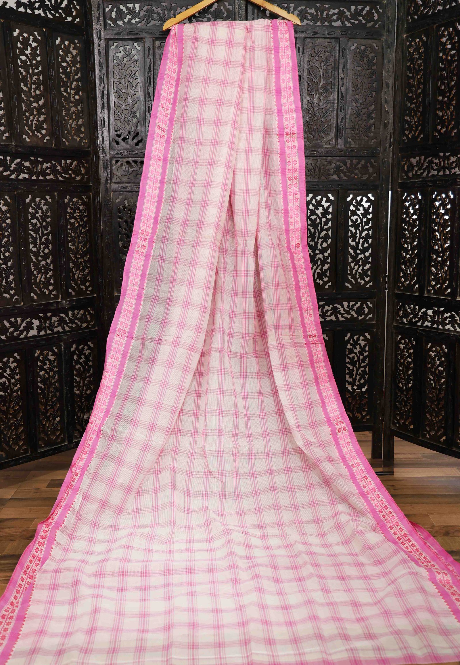 Buy Handwoven Pink & White Bengal Tant Saree Online