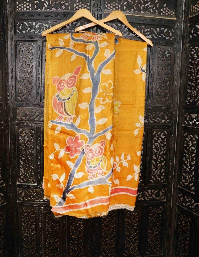 Mustard Kurta & Dupatta Set In Silk