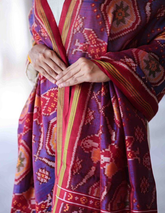 Striking Red And Blue Patan Patola Single Ikkat Dupatta