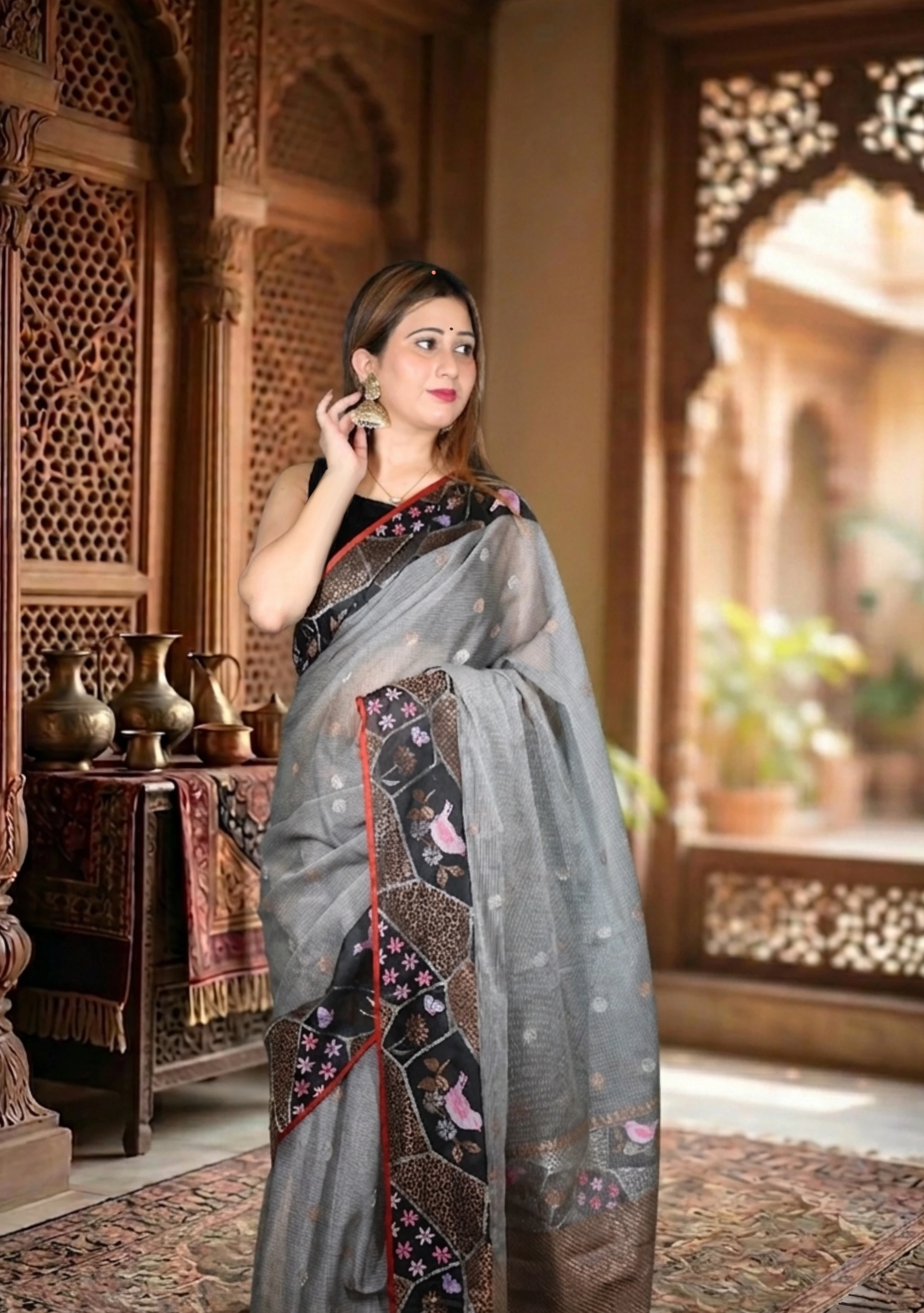 Grey saree 4
